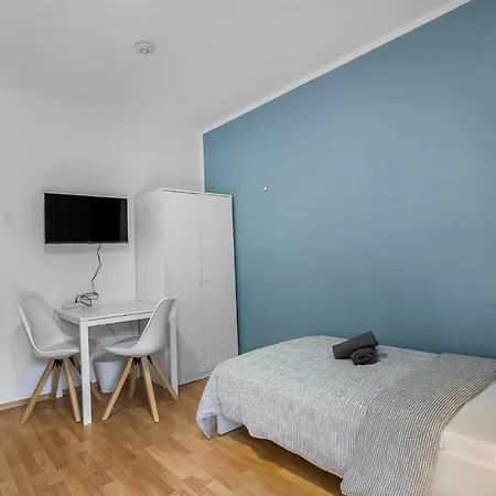 Bege Apartments: & Work *