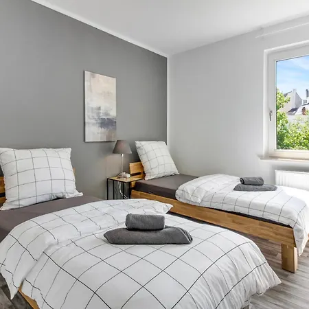 Daire Bege Apartments: & Work