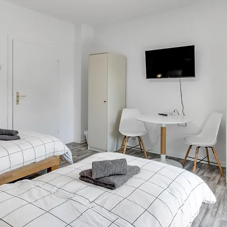 Bege Apartments: & Work Lejlighed *