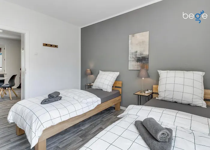 Bege Apartments: & Work 公寓